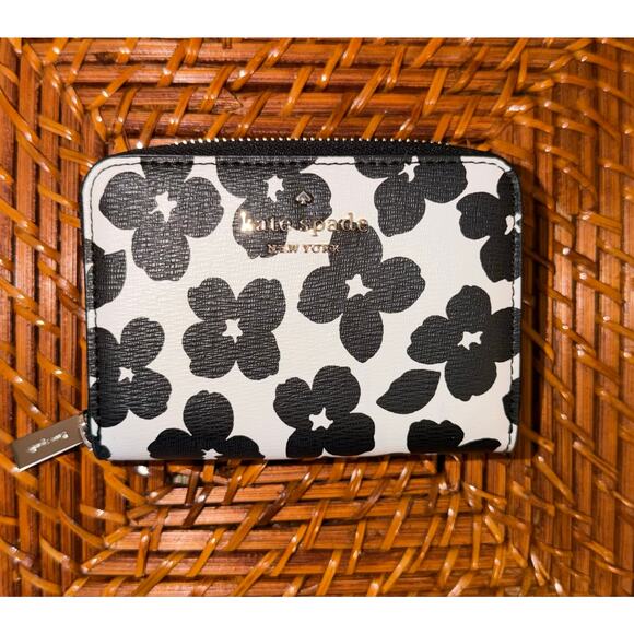 Kate Spade Darcy Graphic Blooms Small Zip Wallet Floral Black White NWT $139 - Picture 7 of 9